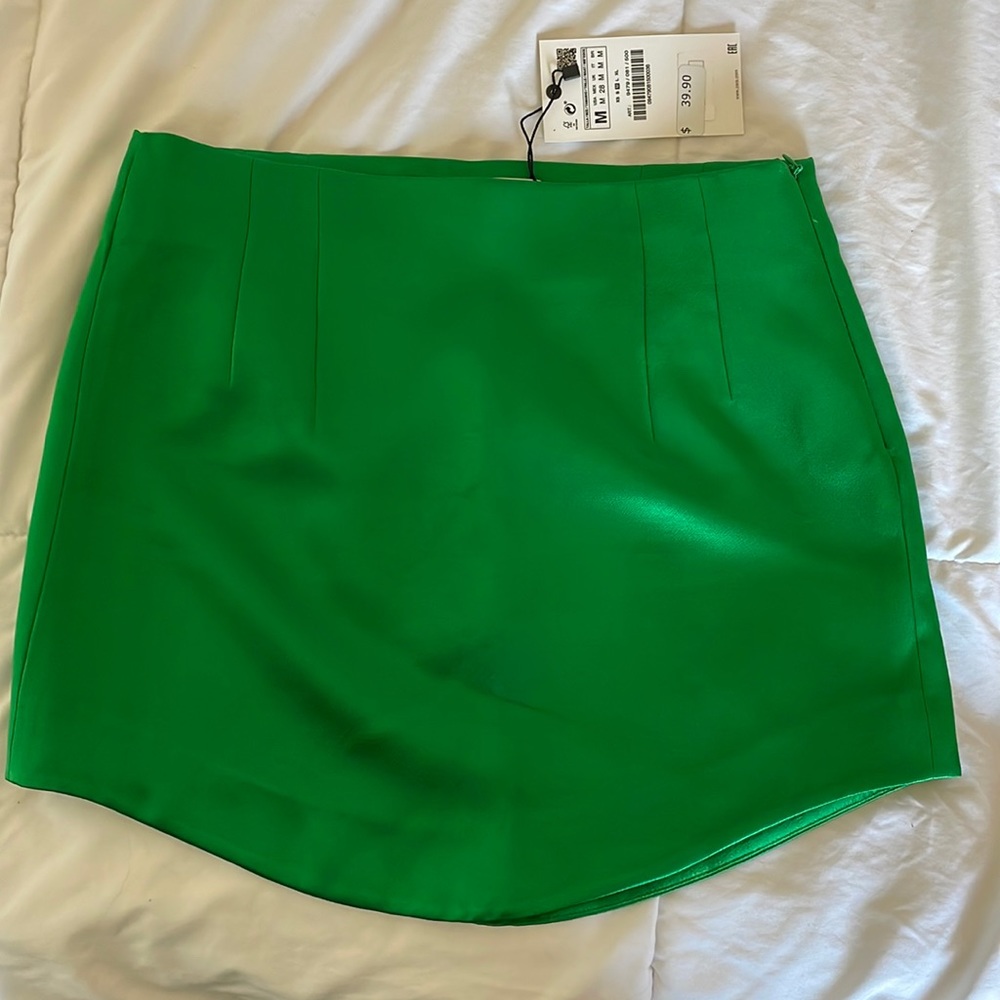 Zara emerald green skirt Medium
